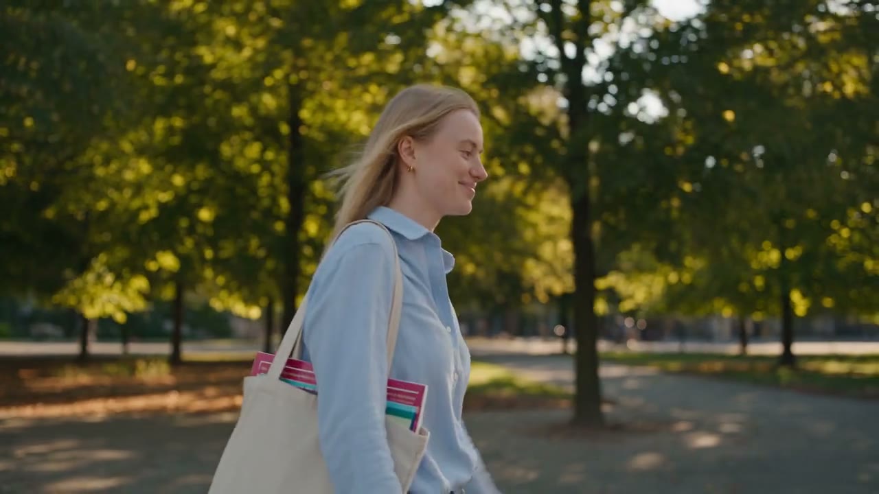 Students arriving in Berlin — DeAssists